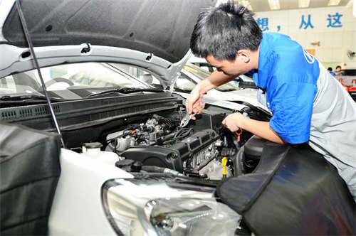 青島汽車(chē)維修工報(bào)名費(fèi)多少錢(qián)需要具備什么條件