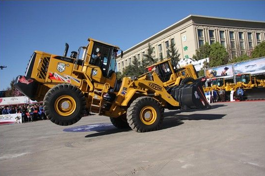 2021年考一個裝載機需要多少錢